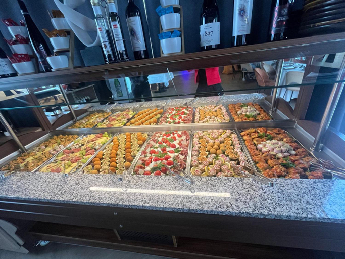 Food & Drinks 5, Hotel Sorin MIHAI, Cristian