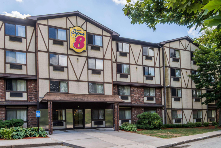 Exterior & Views 2, Super 8 by Wyndham Groton, New London