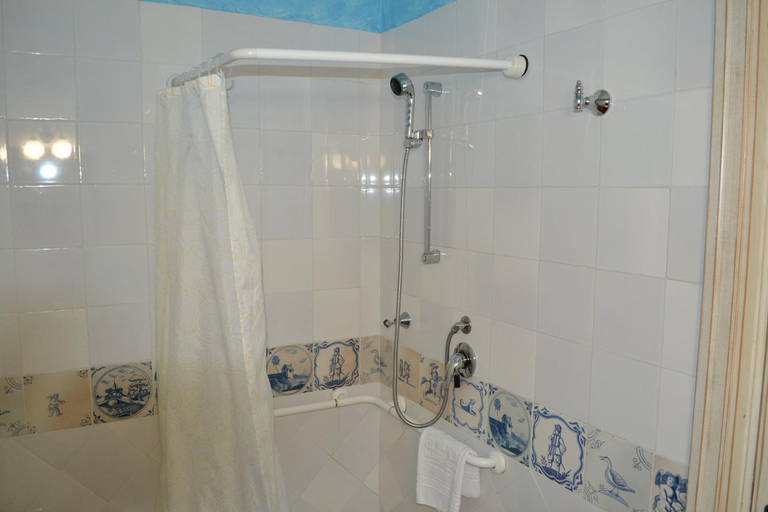 Bathroom 5, Sa Contonera, Ogliastra