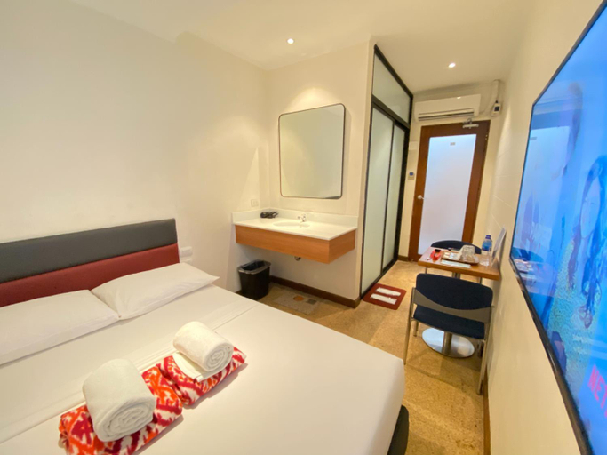 Bedroom 3, The Hub District Garden Suites, Pasay City