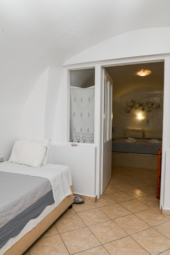 Bedroom 2, Vinas Place City Center, South Aegean