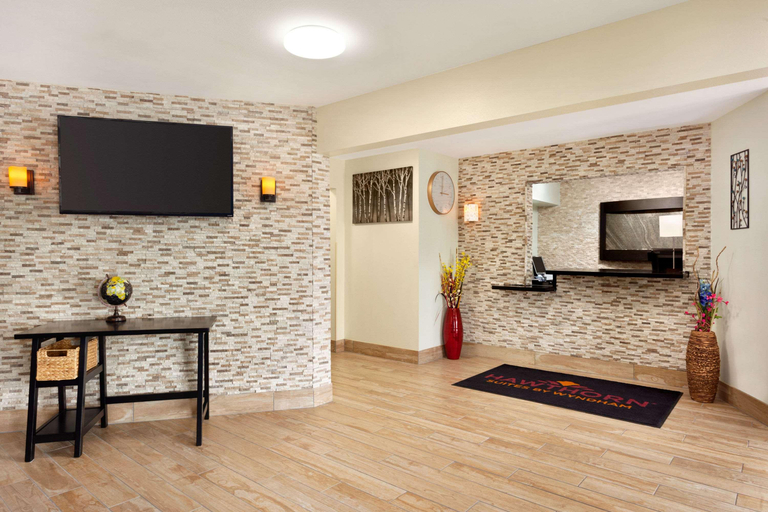 Public Area 3, Hawthorn Extended Stay by Wyndham Saint Robert, Pulaski