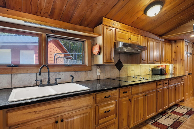 Others 5, Pet-friendly 3BR Lake House Firepit + Pier, Greensville