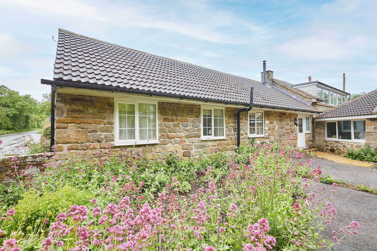 Room 3, Host Stay Lane Farm Cottage, Redcar and Cleveland