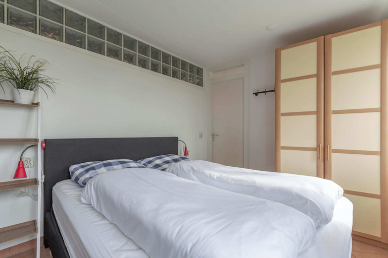Bedroom 2, Apartment in Callantsoog near Beach Access, Zijpe