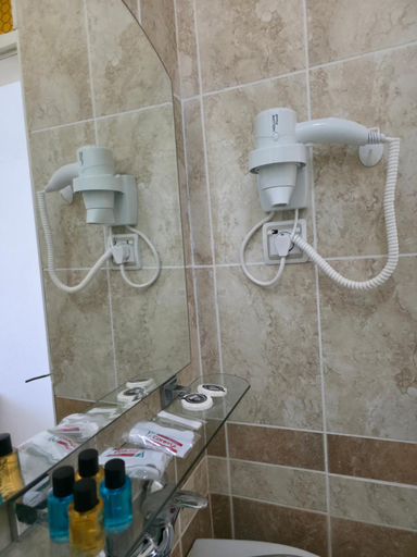Bathroom 3, Bogumila Hotel