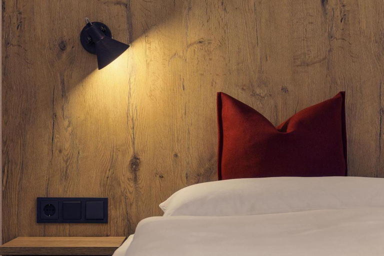 Bedroom 4, Brauerei Gaststatte Stierberg, Mühldorf am Inn