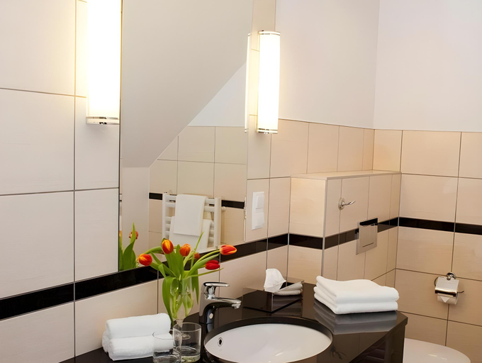 Bathroom 2, Hotel Zamek Bobolice, Myszków