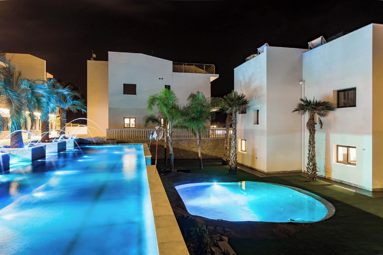 Sport & Beauty 2, Calma Holiday Villas, Girona