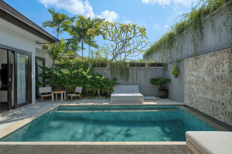 Swimming Pool 26