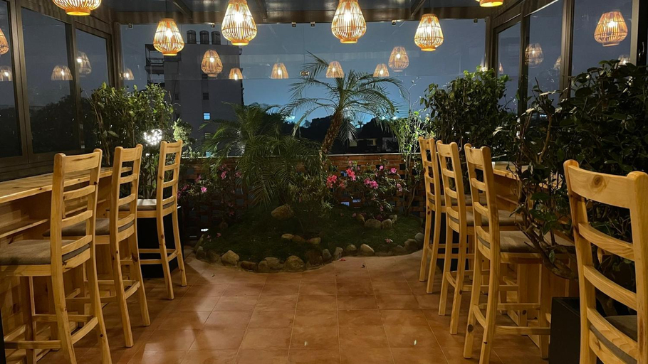 Food & Drinks 4, Eco Nest, Ba Đình