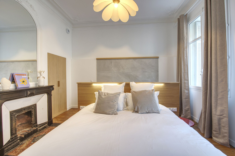 Bedroom 3, Villa Victor Hugo by Odomo, Vaucluse