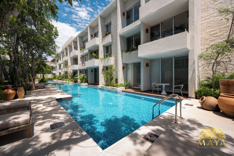 Sport & Beauty 5, NHOA 205B 1BR Condo Pool View Aldea Zama, Cozumel