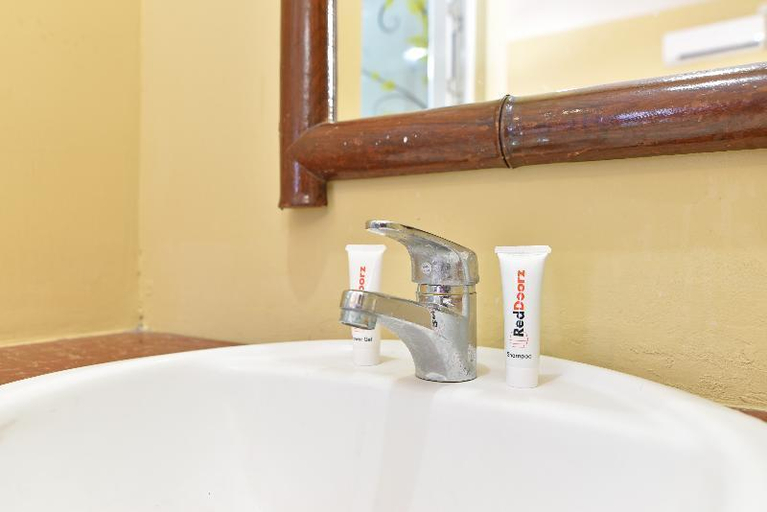 Bathroom 19
