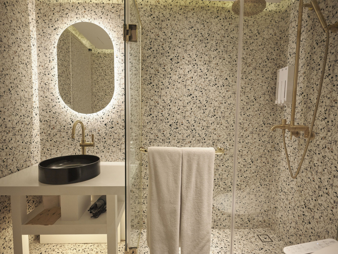 Bathroom 3, UH Suite The Myeongdong, Jung