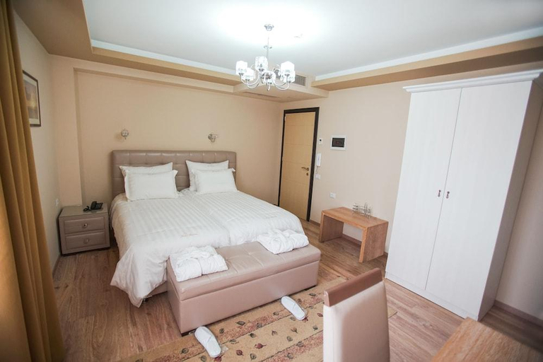 Bedroom 2, Christi's Hotel Borova, Korçës