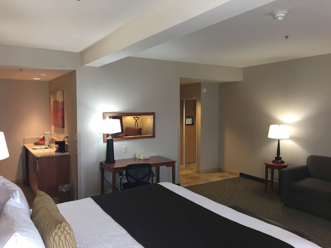 Bedroom 3, Best Western Plus Arrowhead Hotel, San Bernardino