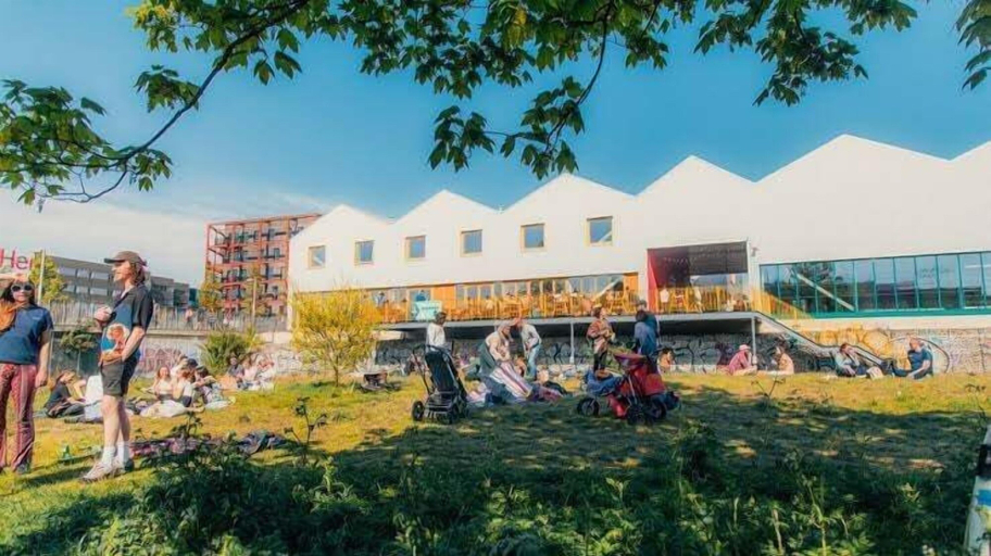 Exterior & Views 2, Stylish Hackney Wick Apartment With Terrace, London