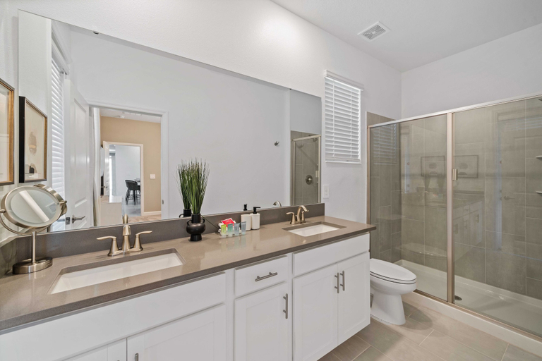 Bathroom 4, 8925 Play Through Drive, Osceola