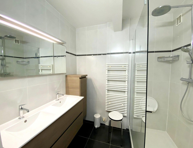 Bathroom 3, Apartment Near Marina Nieuwpoort, West-Vlaanderen