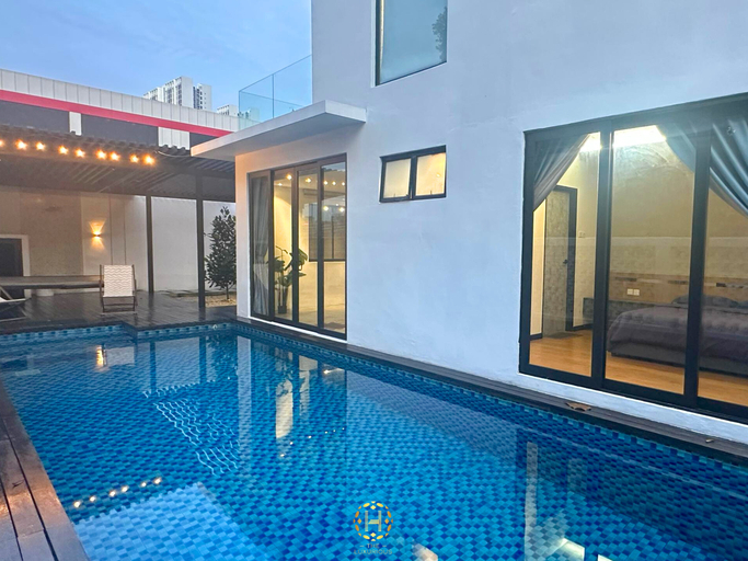 Sport & Beauty 2, The Luxurious 27, Johor Bahru, Johor Bahru