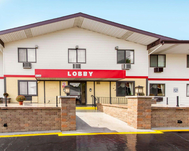 Exterior & Views 2, Econo Lodge Madison East, Dane