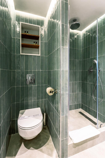 Bathroom 2, Hotel Rabat, Rabat
