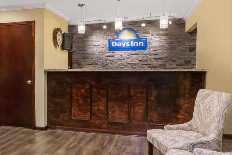 Public Area, Days Inn by Wyndham Blakely, Early