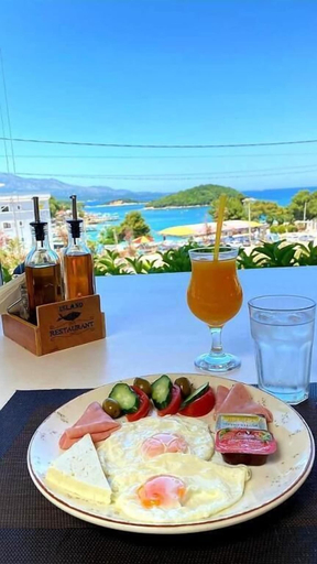 Food & Drinks 4, Hotel Ardiani, Sarandës