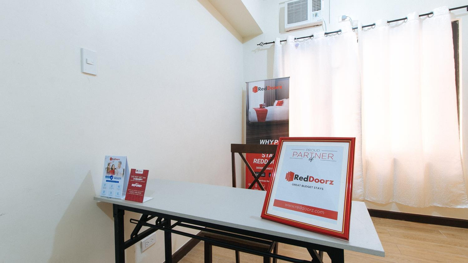 Public Area 4, RedDoorz @ Jolly Orange Paranaque, Parañaque