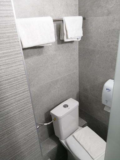 Bathroom 5, Contact Hotel Arc-En-Ciel - Renove, Haut-Rhin