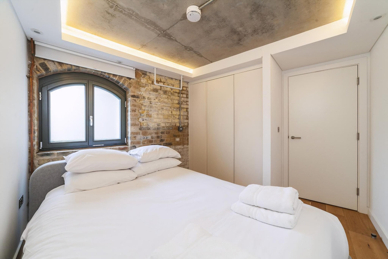 Bedroom 3, Industrial-chic Flat Near Tower Bridge, London