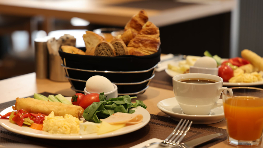 Food & Drinks 5, The Galata Glory Hotel, Beyoğlu