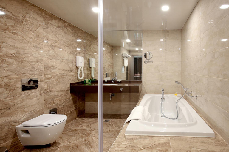 Bathroom 4, Hotel Cherno More, Varna