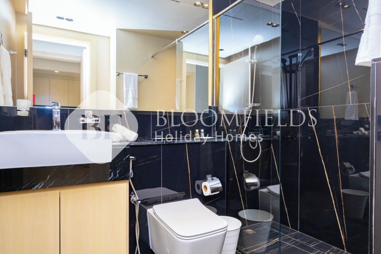 Bathroom, Bloomfields Spacious 1BR In Binghatti ja, Dubai