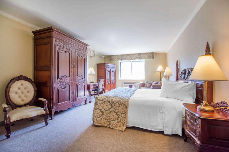 Bedroom 3, St Christophe Hotel & Spa, an Ascend Collection Hotel, La Haute-Yamaska
