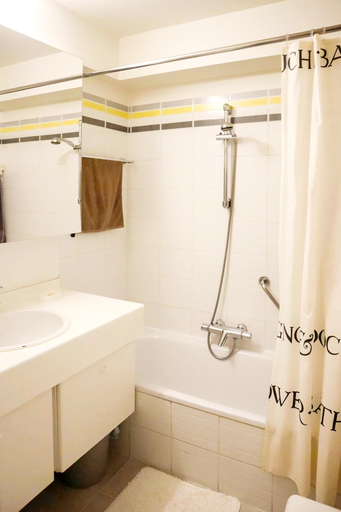 Bathroom 4, Apartment in Nieuwpoort with Stunning Sea View, West-Vlaanderen