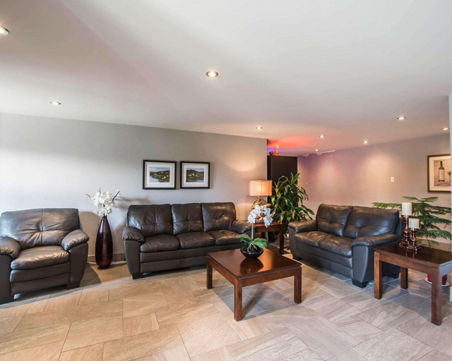 Public Area 2, Econo Lodge Inn & Suites, Montmagny