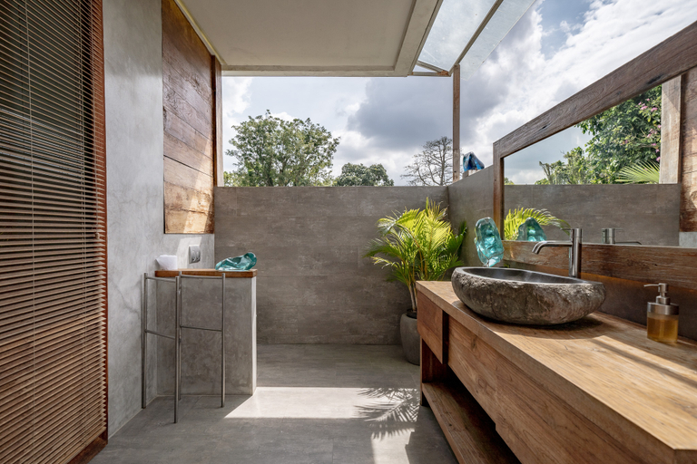 Bathroom 5, Holistic Horizon Bali, Badung