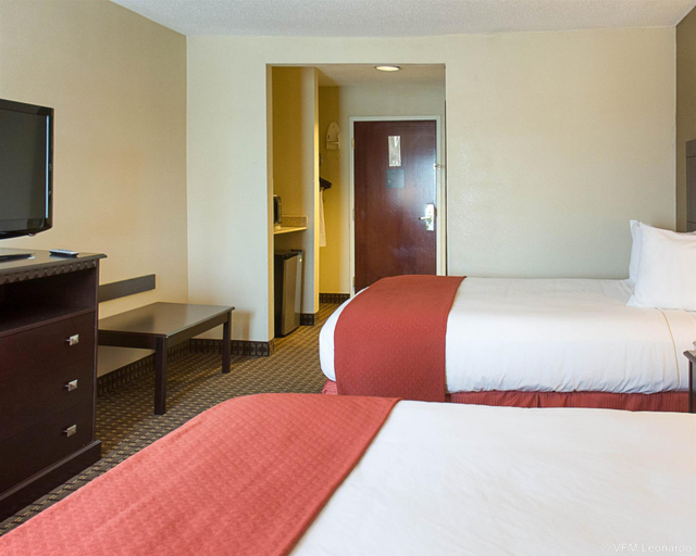 Bedroom 1, Quality Inn & Suites Quantico, Stafford