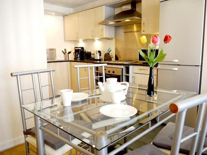 Food & Drinks, London Bridge Apartments, London