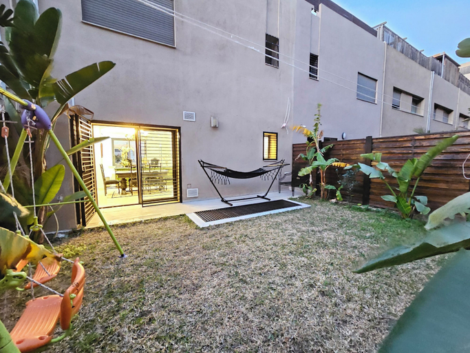 Exterior & Views 2, Stylish Luxe House with Garden Marsa, La Marsa