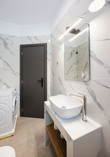 Bathroom, Fraxi Beach Premium Apartments, Ionian Islands