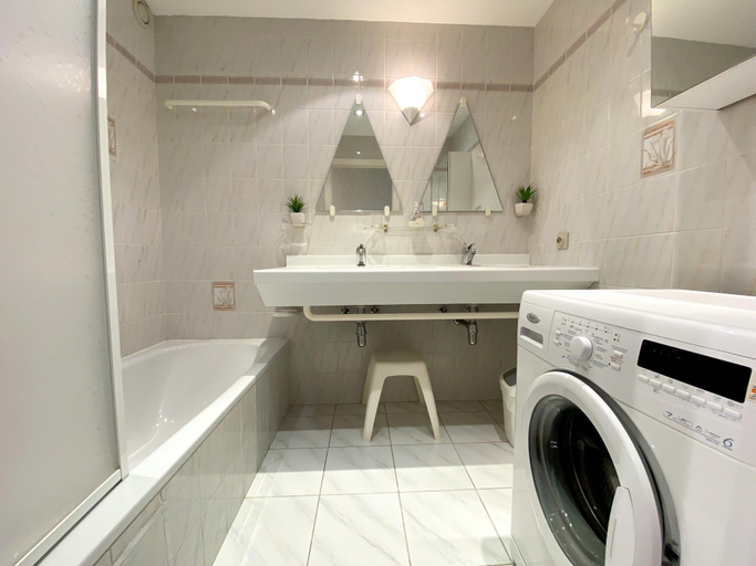 Bathroom 4, Apartment in Nieuwpoort Near Marina, West-Vlaanderen
