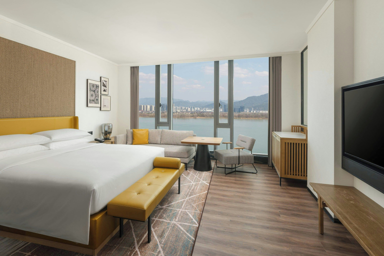 Bedroom 4, Sheraton Hangzhou Fuyang, Hangzhou