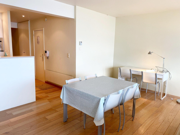 Others 5, Attic Apartment in Nieuwpoort by the Beach, West-Vlaanderen