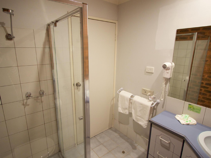 Bathroom 6