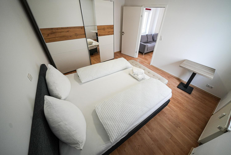 Bedroom 2, Apartments am Bodensee, Bregenz