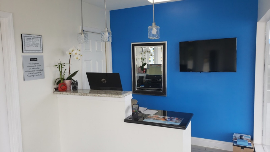 Public Area, Travelodge by Wyndham Crescent City, Del Norte