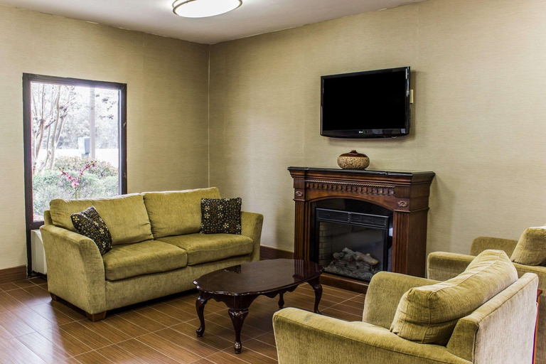 Public Area 2, Quality Inn Kinston, Lenoir
